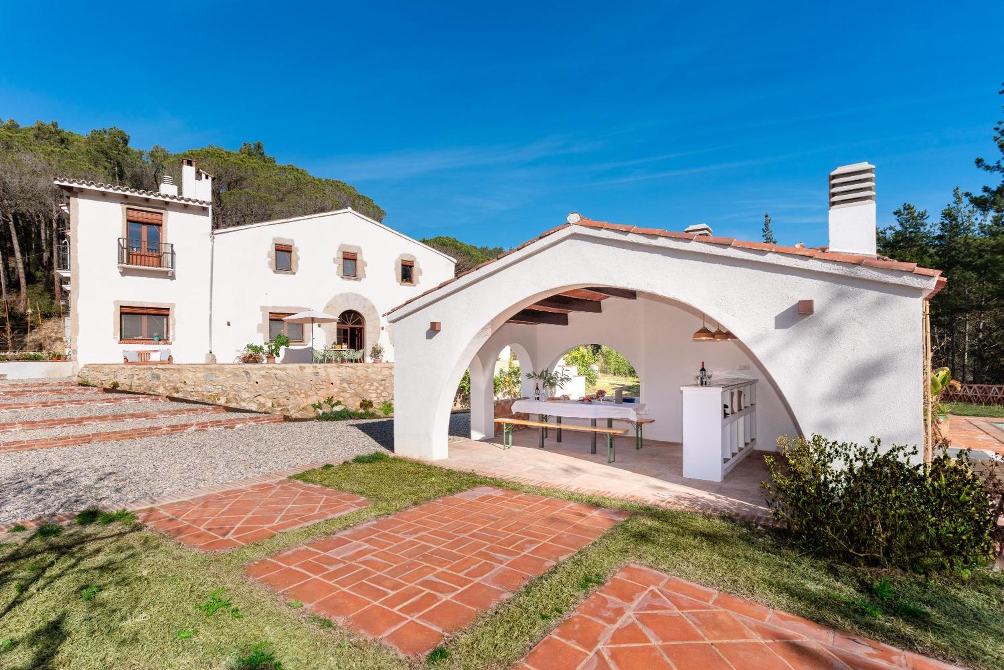 La Terraza - Grosszuegiges Appartment In Katalanischer Masia Sant Iscle De Vallalta ภายนอก รูปภาพ