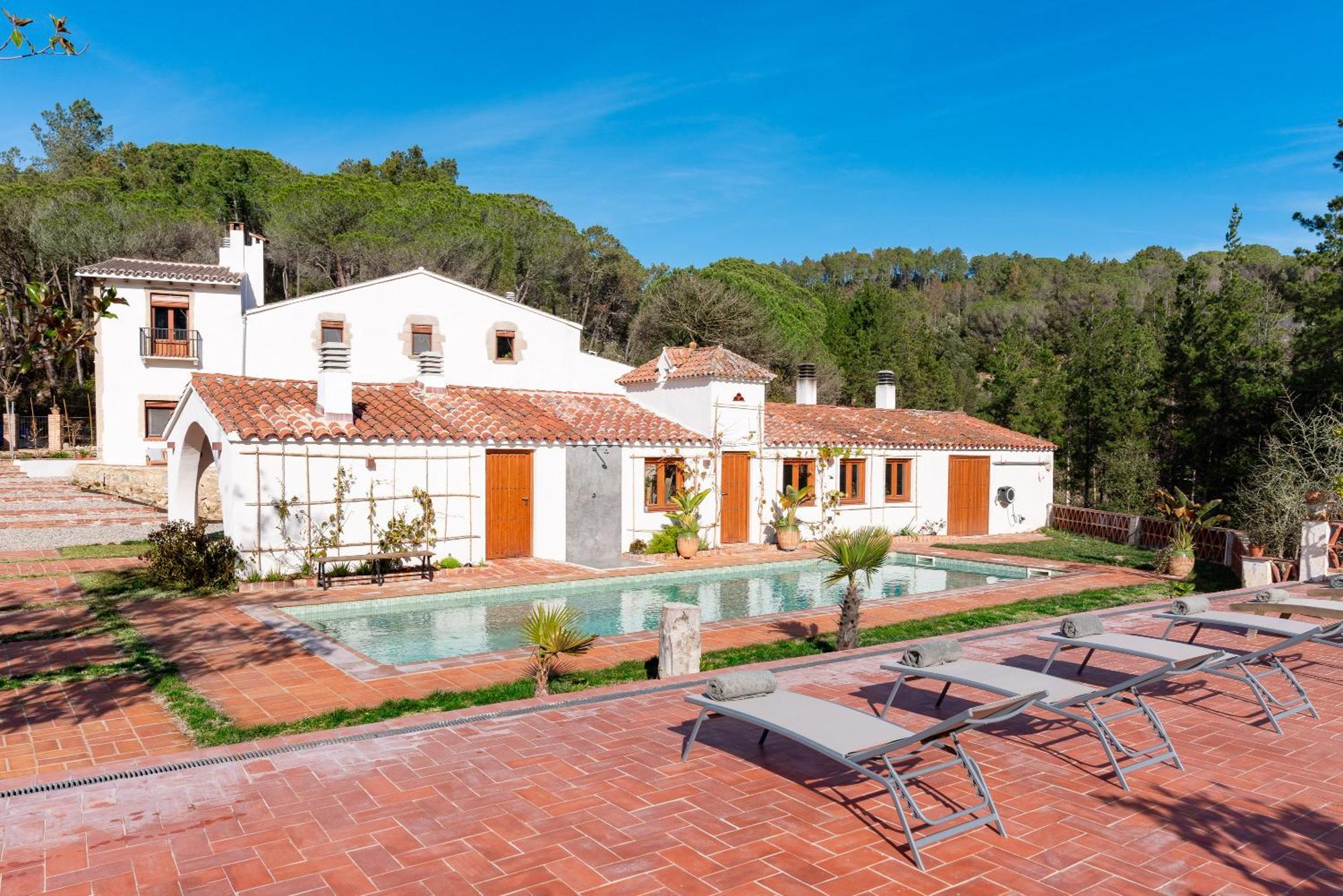La Terraza - Grosszuegiges Appartment In Katalanischer Masia Sant Iscle De Vallalta ภายนอก รูปภาพ